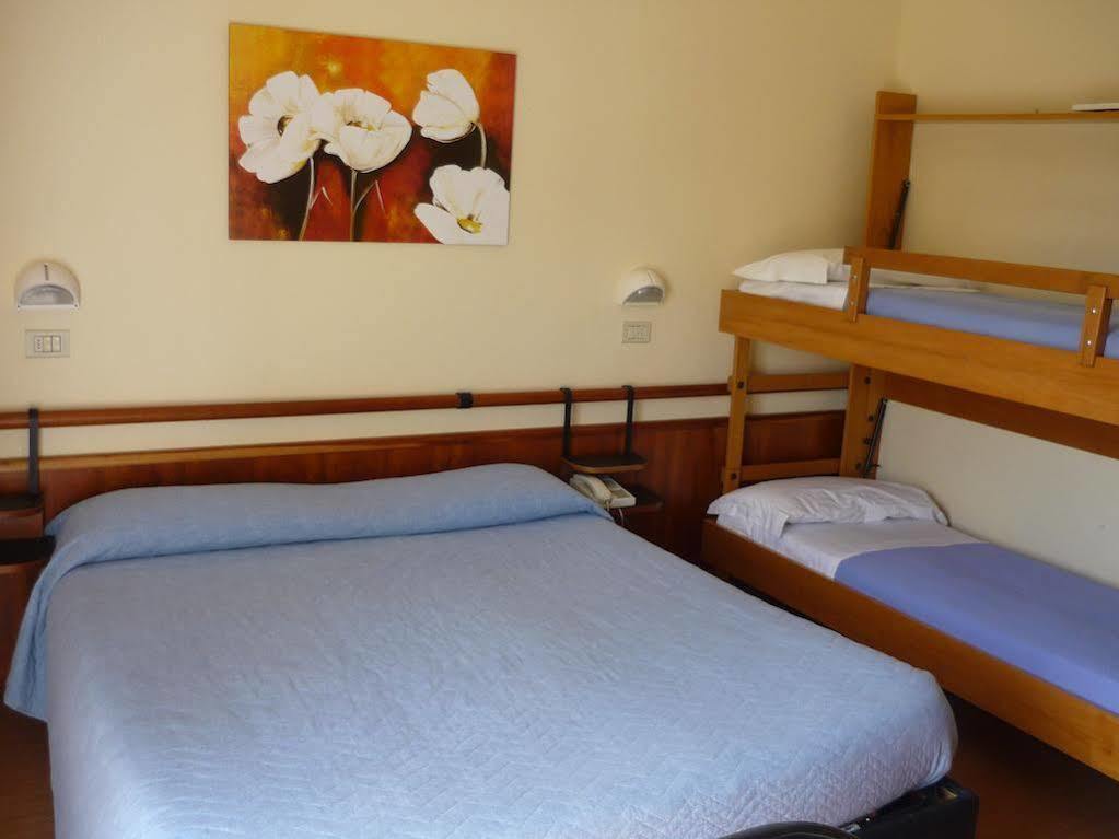 Hotel Houston 리미니 외부 사진